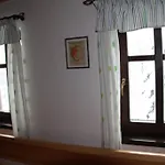 巴拉达霍斯卡查特酒店 3* Bedřichov